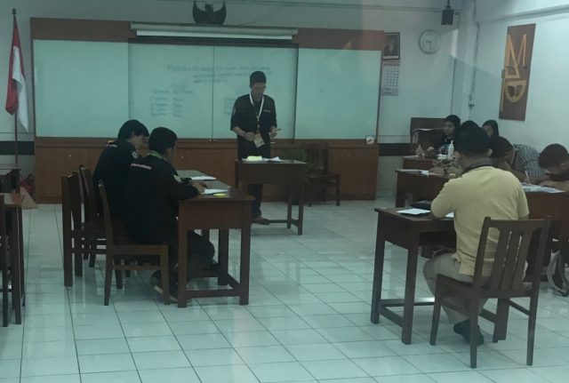 Debat Inggris